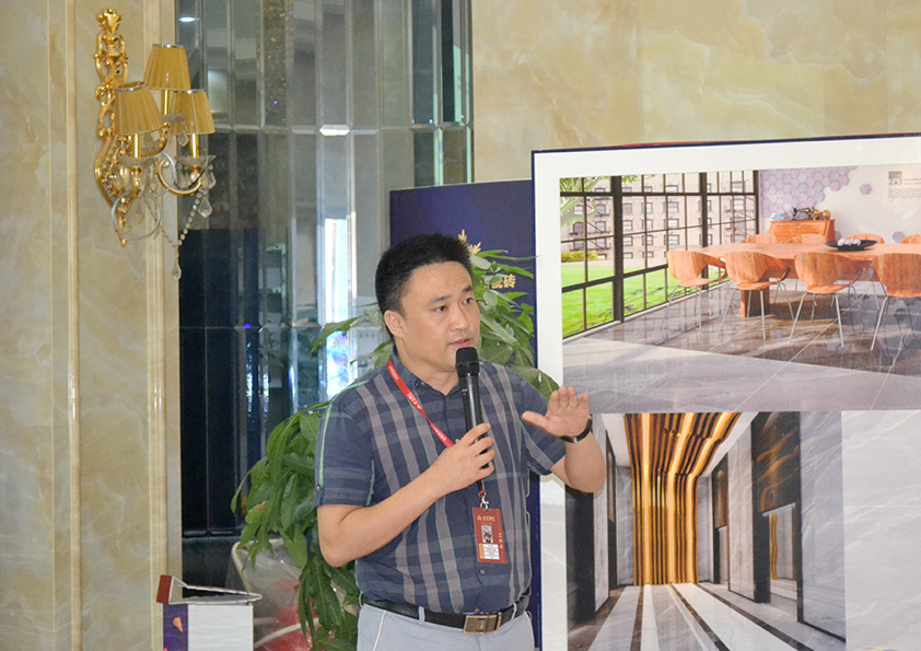 永利中国瓷砖品牌营销总司理罗胜先生