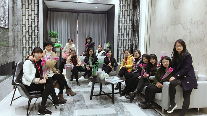 女神节，，，，，永利中国全体女神带给你纷歧样的体验