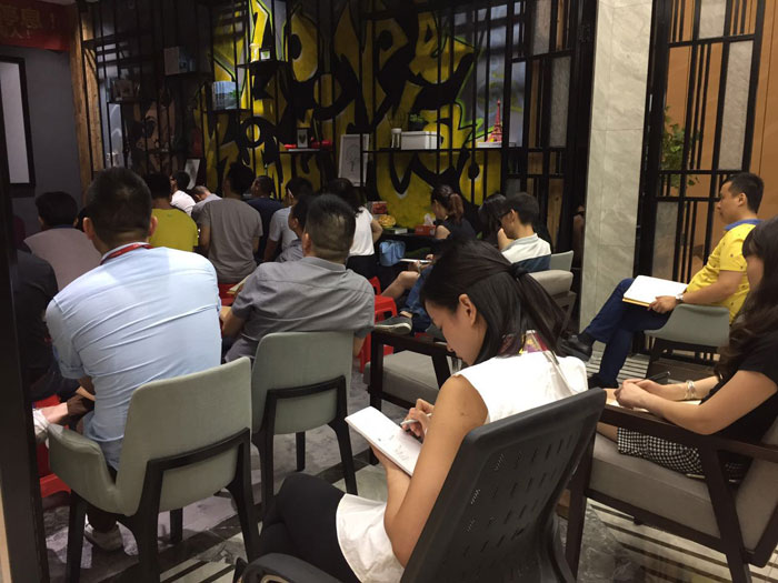 永利中国瓷砖“学，，，，，，无止境！生，，，，，，一直息”学习分享会顺遂举行