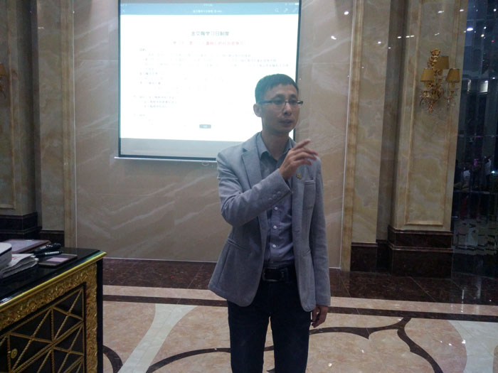 2017年11月2日晚，，，，，生命不息，，，，，学习不止永利中国法定学习日，，，，，11月全公司职员学习会圆满竣事，，，，，一起分享《干法》，，，，，乐于事情，，，，，开心生涯，，，，，纵然在灾祸中，，，，，只要拼命事情，，，，，就能带来难以想象的好运。。。。。。过好每一天，，，，，就是乐成之道！