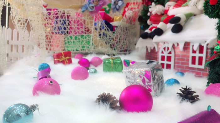 向导，，，，，，我能说说“别人家公司”的圣诞怎么过的么？？？？？？？？