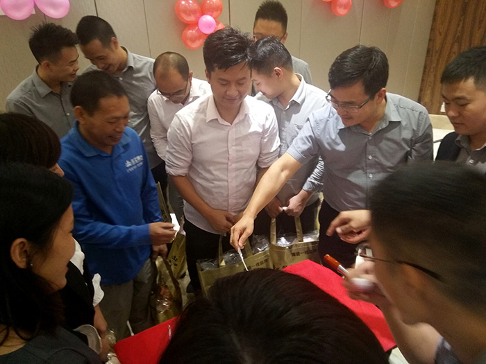 永利中国瓷砖周围年庆