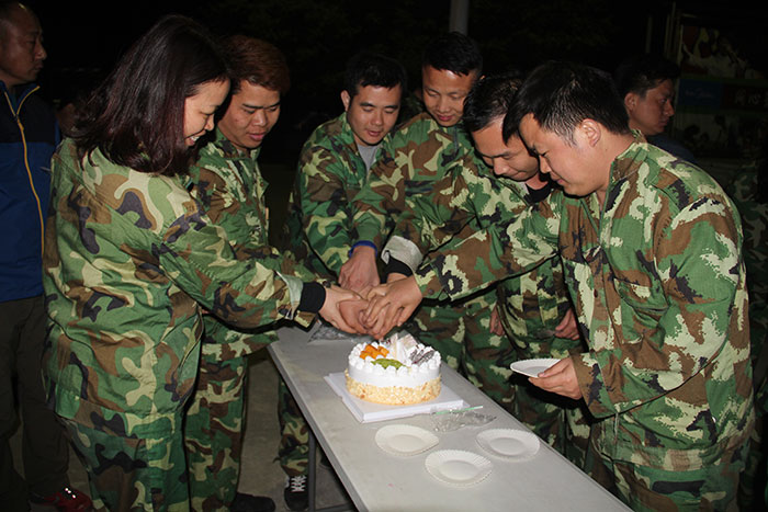 2017年2月13-15日，，，，，，永利中国“虎狼道”户外拓展训练圆满竣事